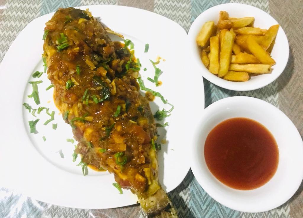 Nethmi Homestay & Restaurant Tangalle Ngoại thất bức ảnh