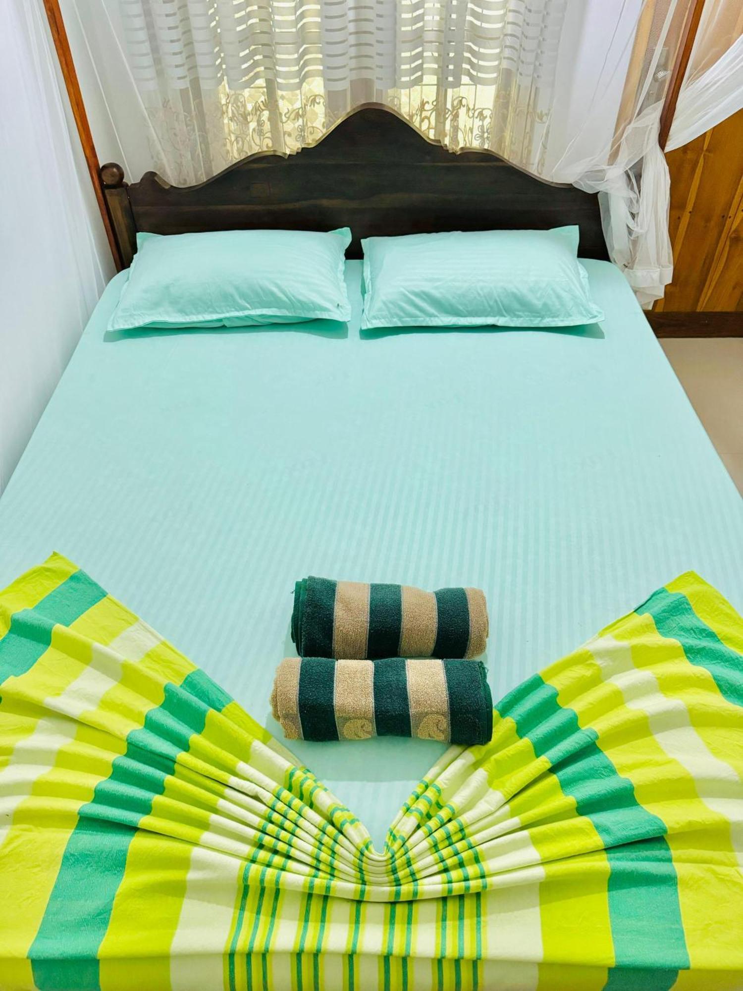 Nethmi Homestay & Restaurant Tangalle Phòng bức ảnh