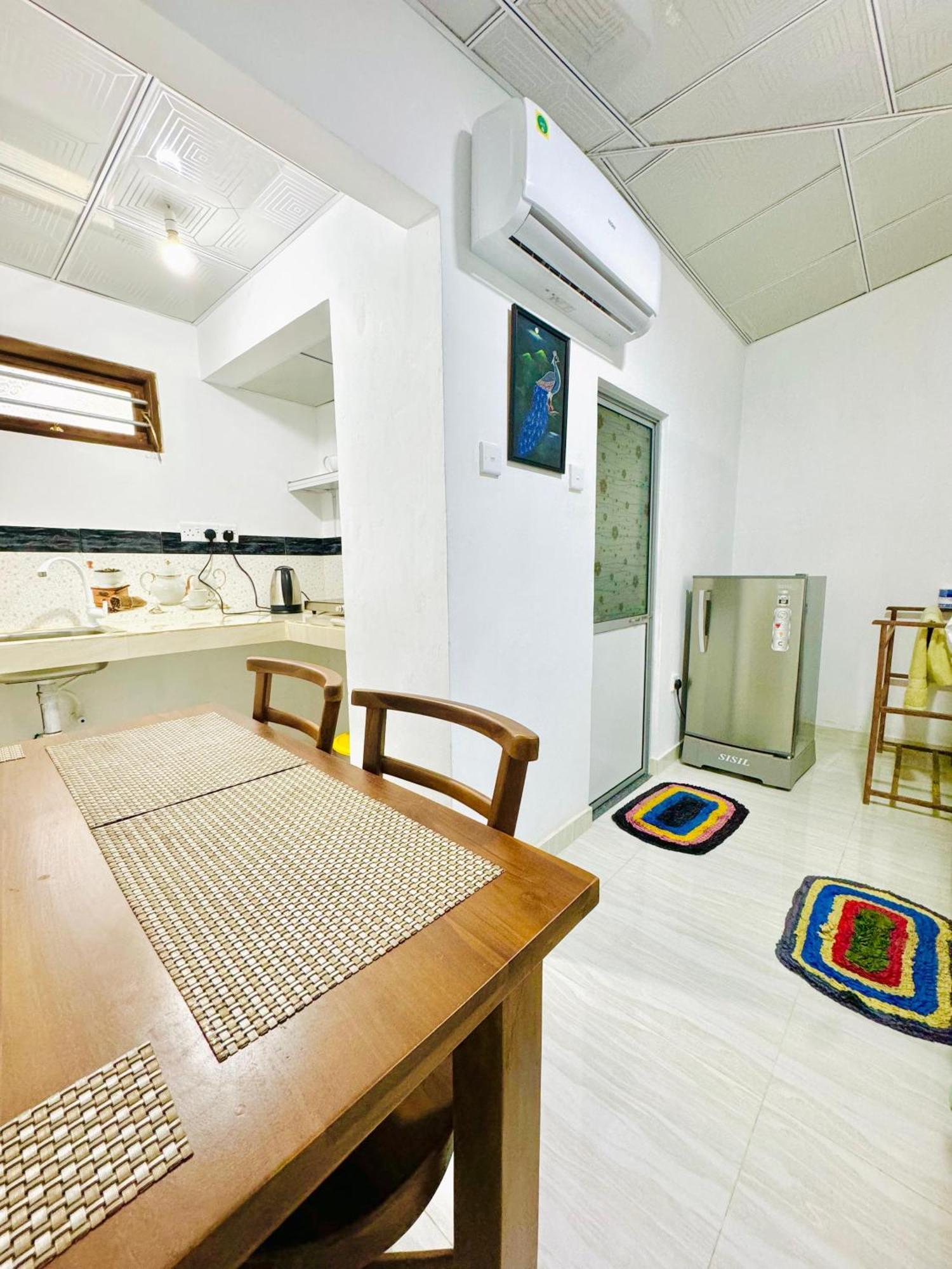 Nethmi Homestay & Restaurant Tangalle Ngoại thất bức ảnh