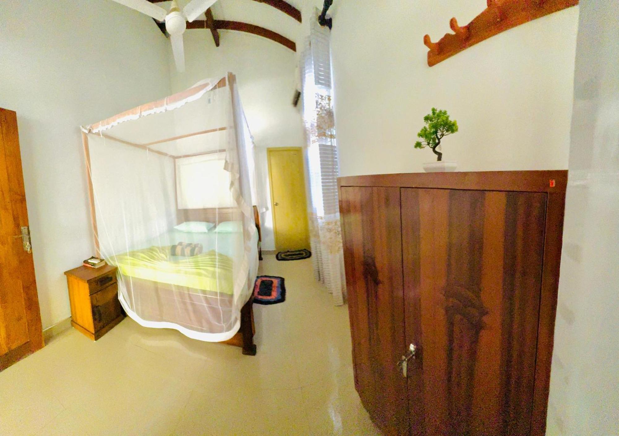 Nethmi Homestay & Restaurant Tangalle Ngoại thất bức ảnh